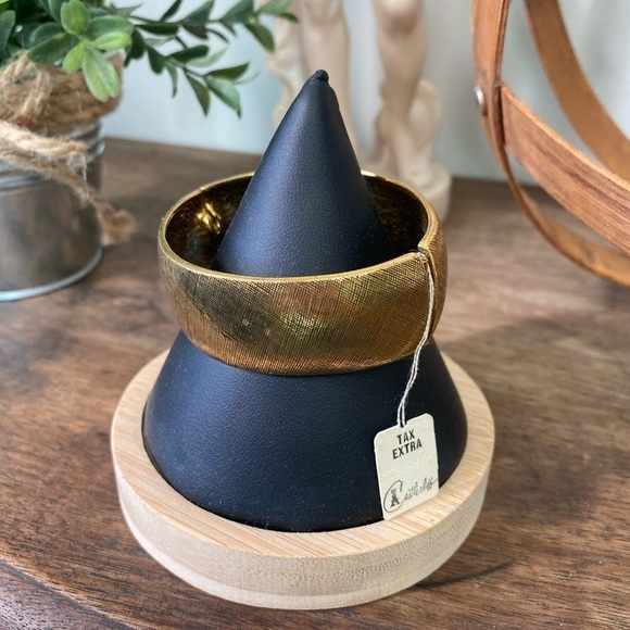 VINTAGE Bracelet, snap closure, gold brass tone - Picture 1 of 4